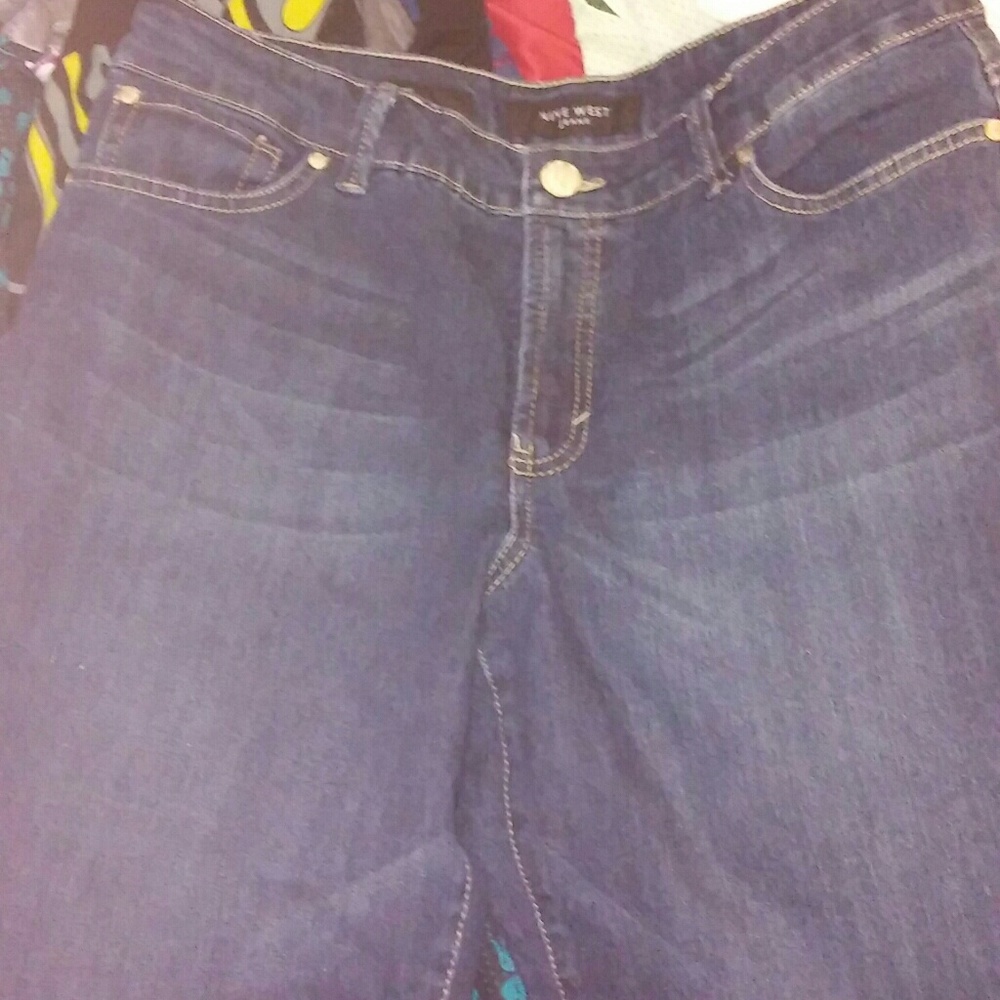 Super Cute Nine West Jeans Crops